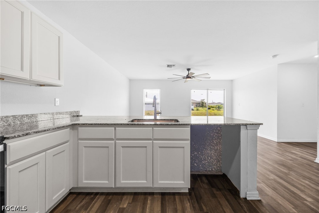4 Bed SingleFamilyResidence for Sale in Port Labelle, FL — photo 5