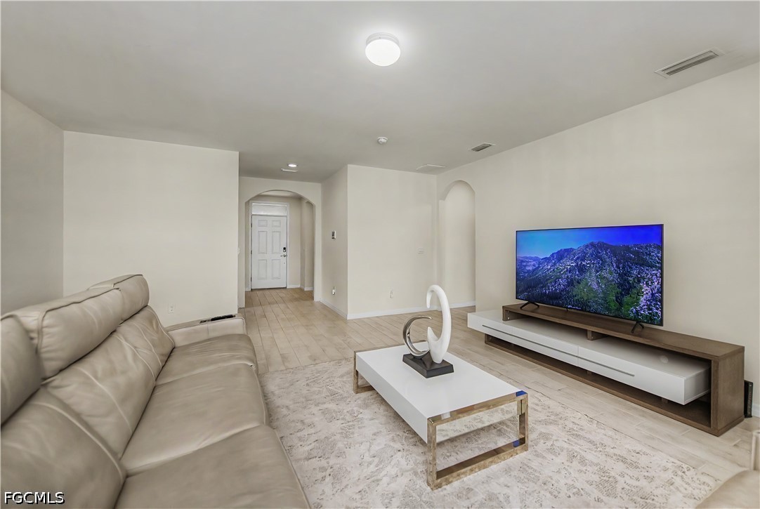 4 Bed SingleFamilyResidence for Sale in Cape Coral, FL — photo 5