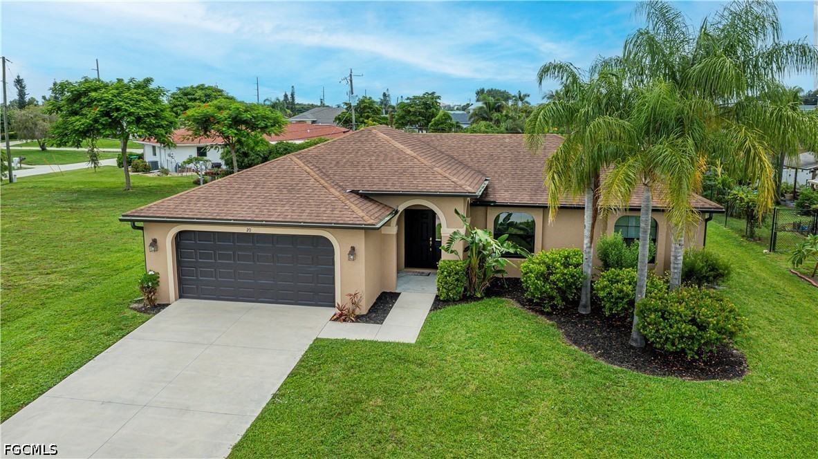 3 Bed SingleFamilyResidence for Sale in Cape Coral, FL — photo 5