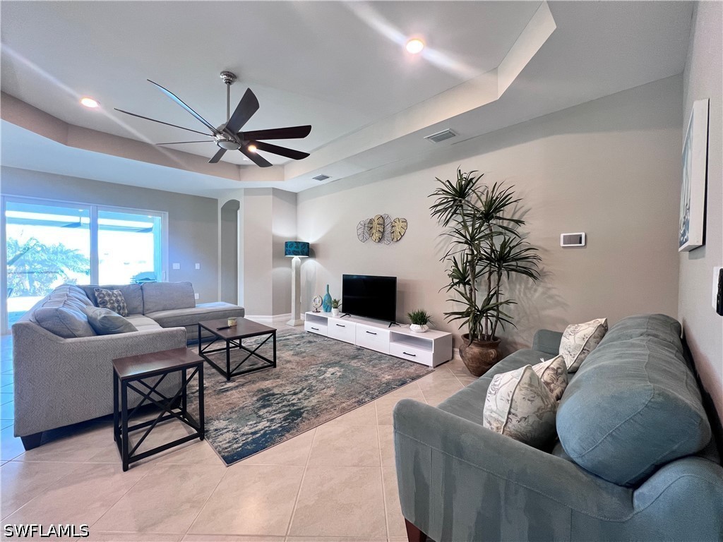 3 Bed Pool Home for Sale in Sutton Cay, FL, $12,000 — photo 5