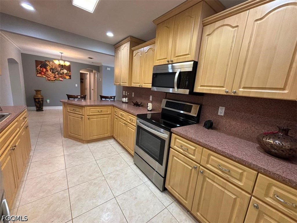 3 Bed SingleFamilyResidence for Sale in Lehigh Acres, FL — photo 5