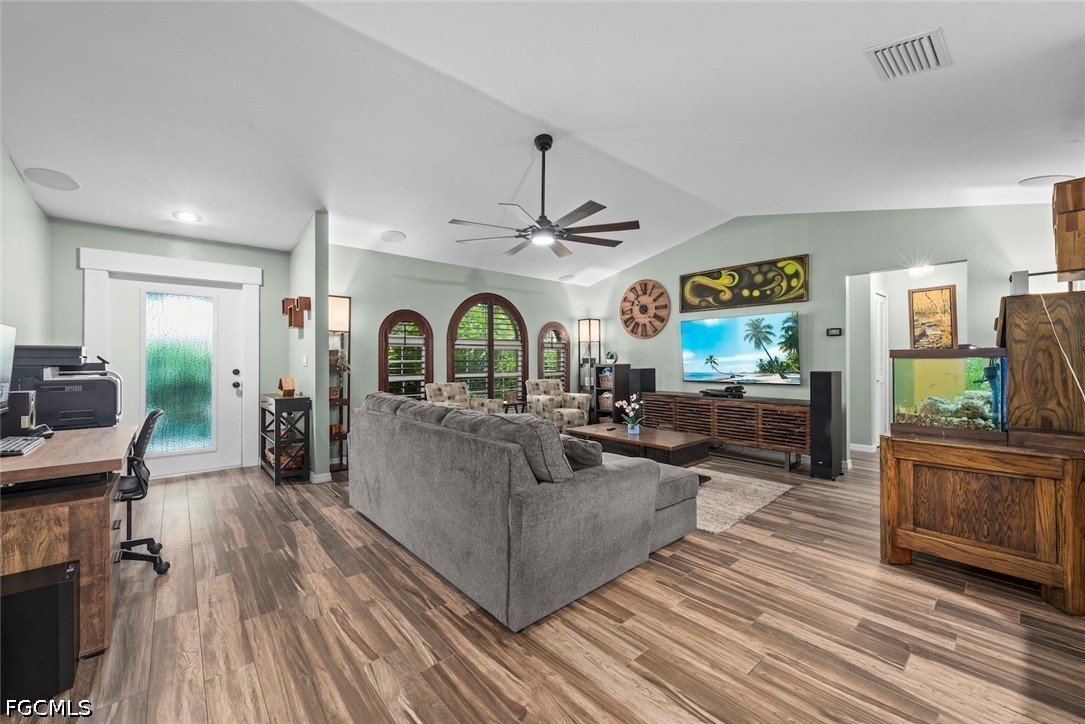 3 Bed SingleFamilyResidence for Sale in Cape Coral, FL — photo 5
