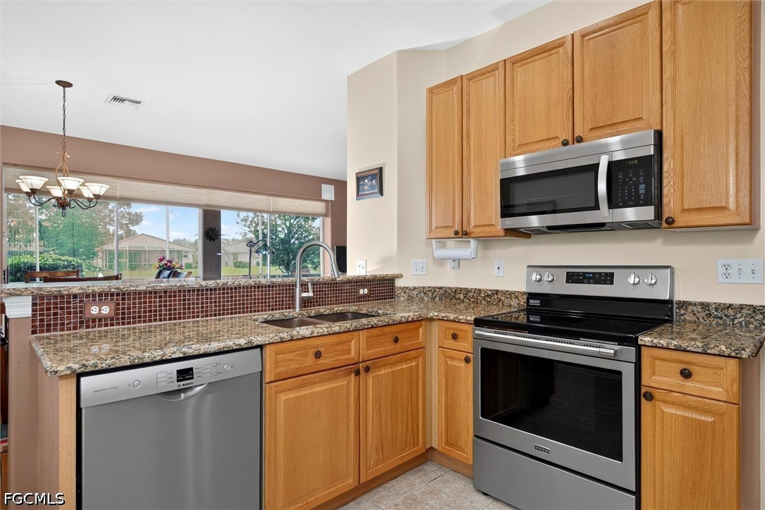 3 Bed Waterfront Home for Sale in Silverlakes, FL, $428,900 — photo 5