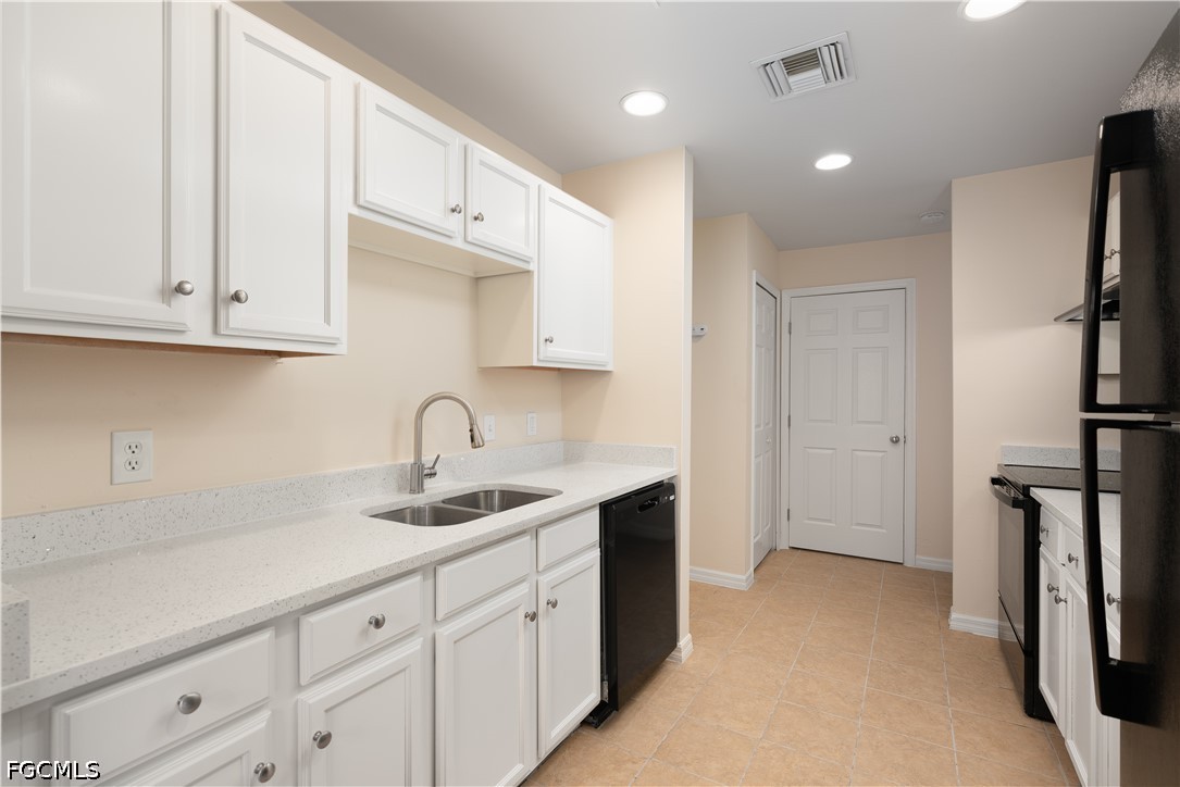 3 Bed SingleFamilyResidence for Sale in Lehigh Acres, FL — photo 5