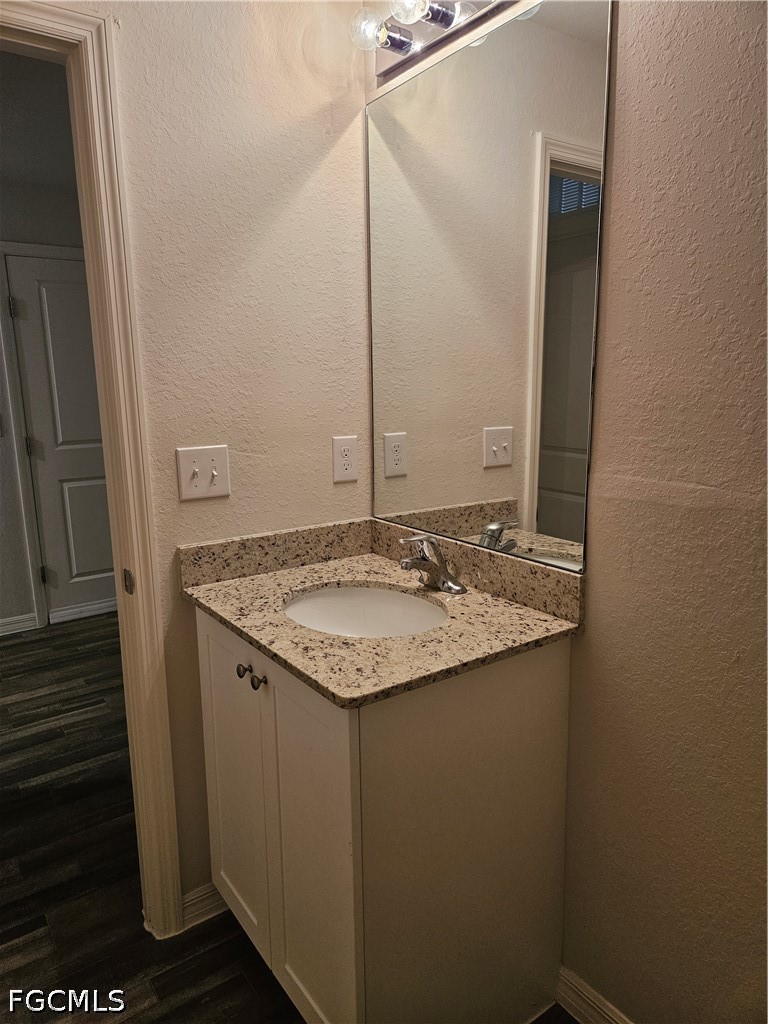 4 Bed SingleFamilyResidence for Sale in Cape Coral, FL — photo 5