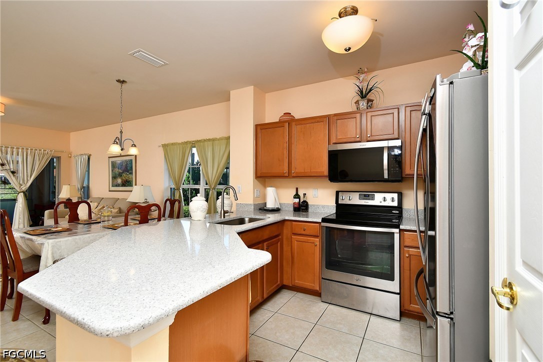 3 Bed Townhouse for Sale in Olympia Pointe, FL, $229,000 — photo 5