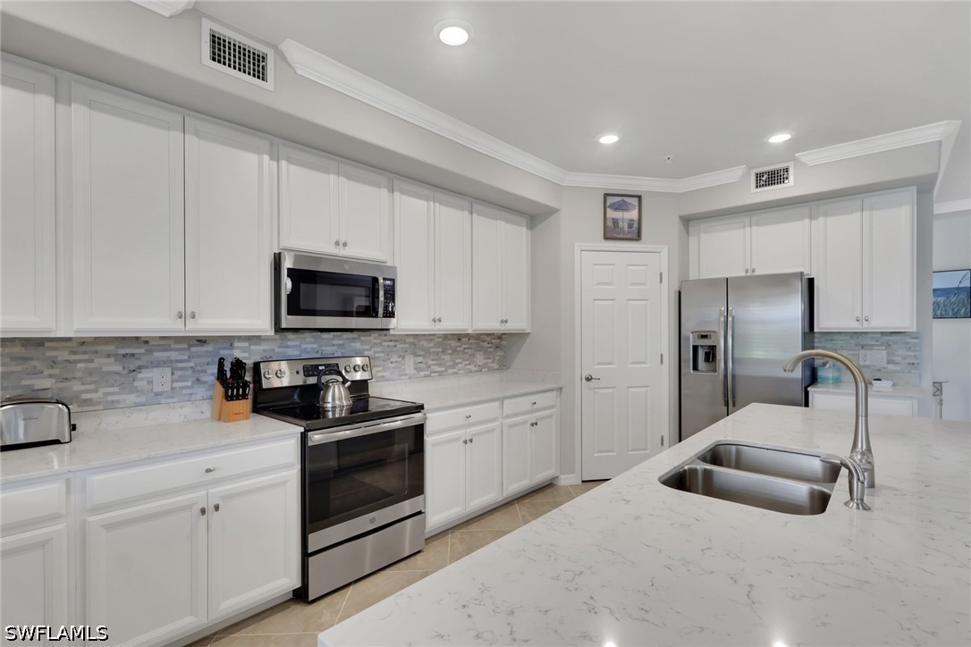 3 Bed Waterfront Home for Sale in Bonita Springs, FL, $6,500 — photo 5