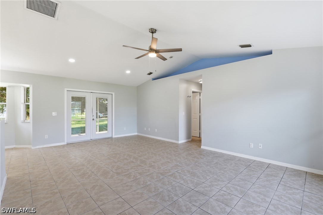 3 Bed SingleFamilyResidence for Sale in San Carlos Park, FL — photo 5