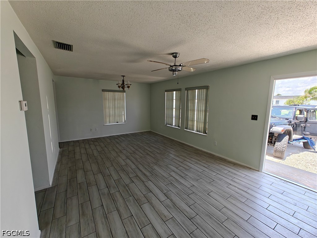 2 Bed Attached for Sale in Orange Grove Park, photo 5