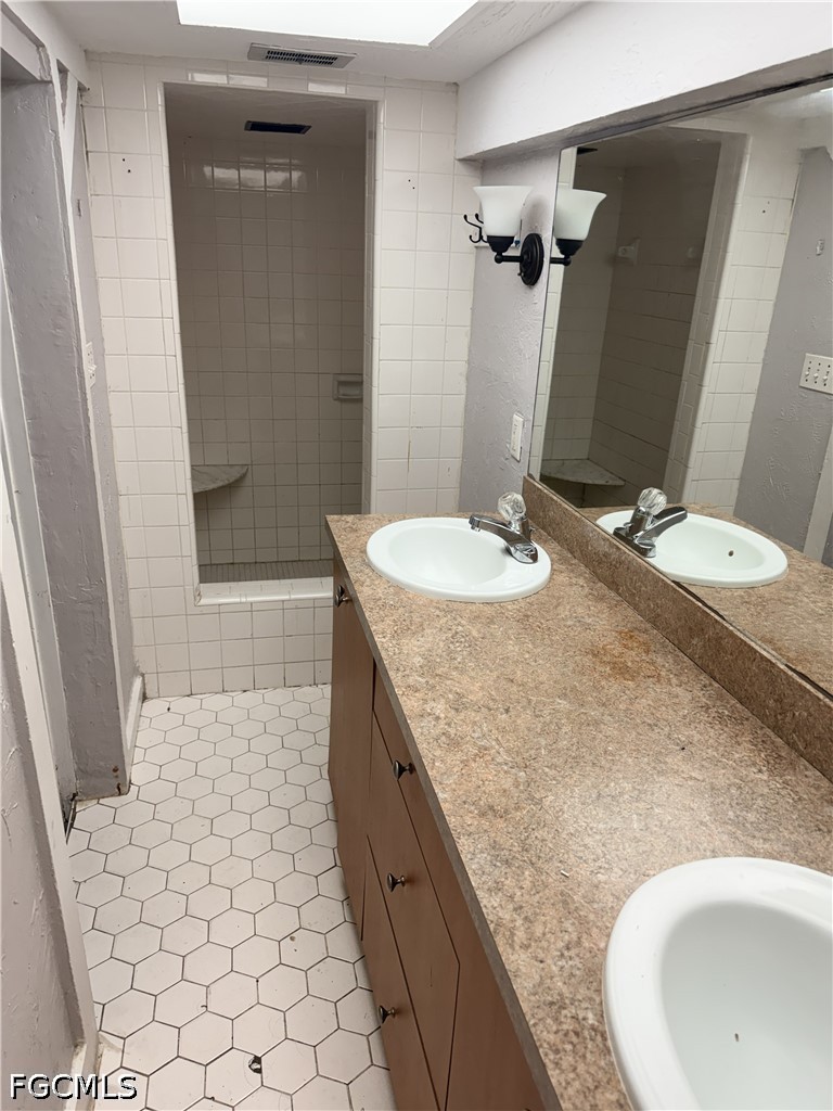 5 Bed Pool Home for Sale in Morningside Addition, photo 5