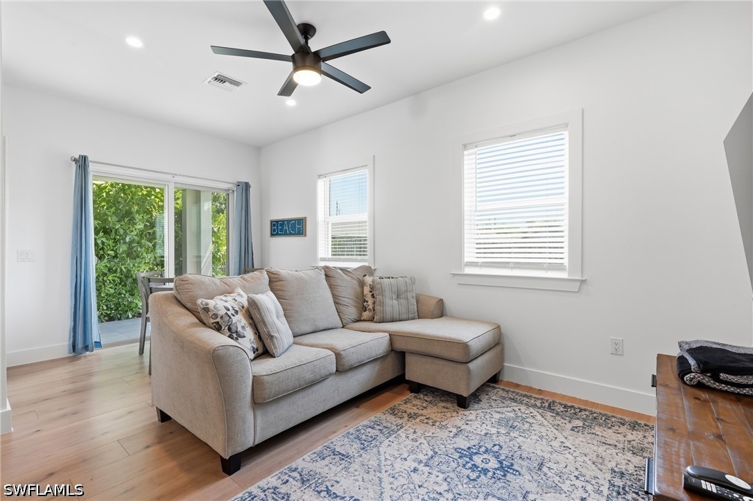 3 Bed Duplex for Sale in Heitmans, FL, $3,000 — photo 5