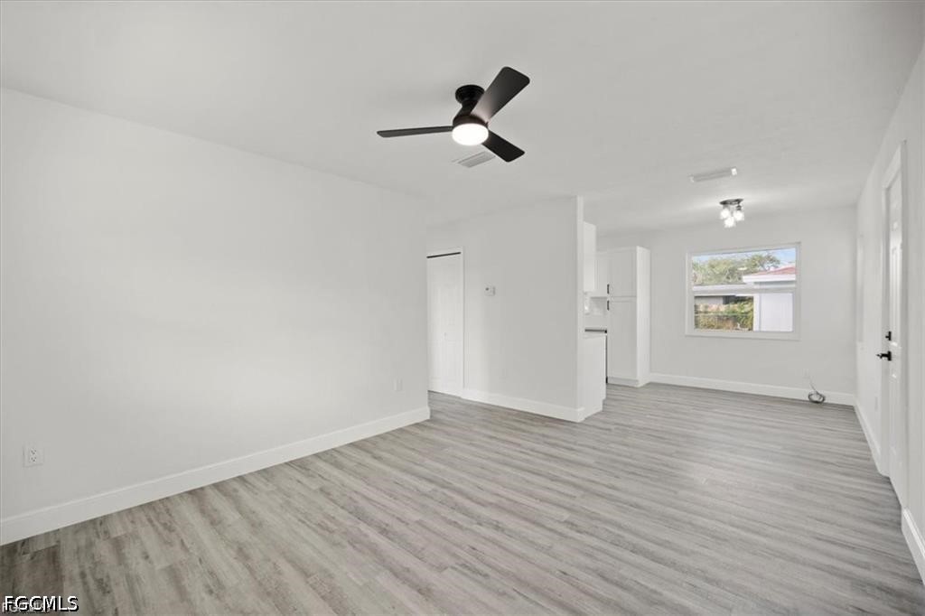 3 Bed SingleFamilyResidence for Sale in Fort Myers, FL — photo 5