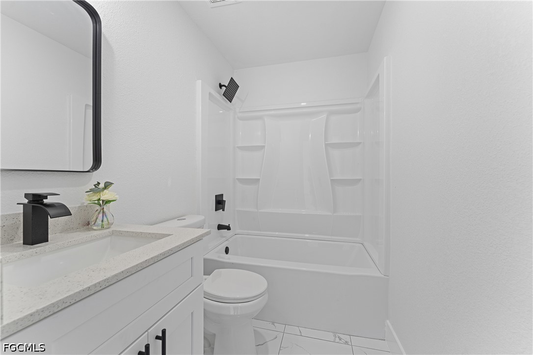 4 Bed SingleFamilyResidence for Sale in Lehigh Acres, FL — photo 5