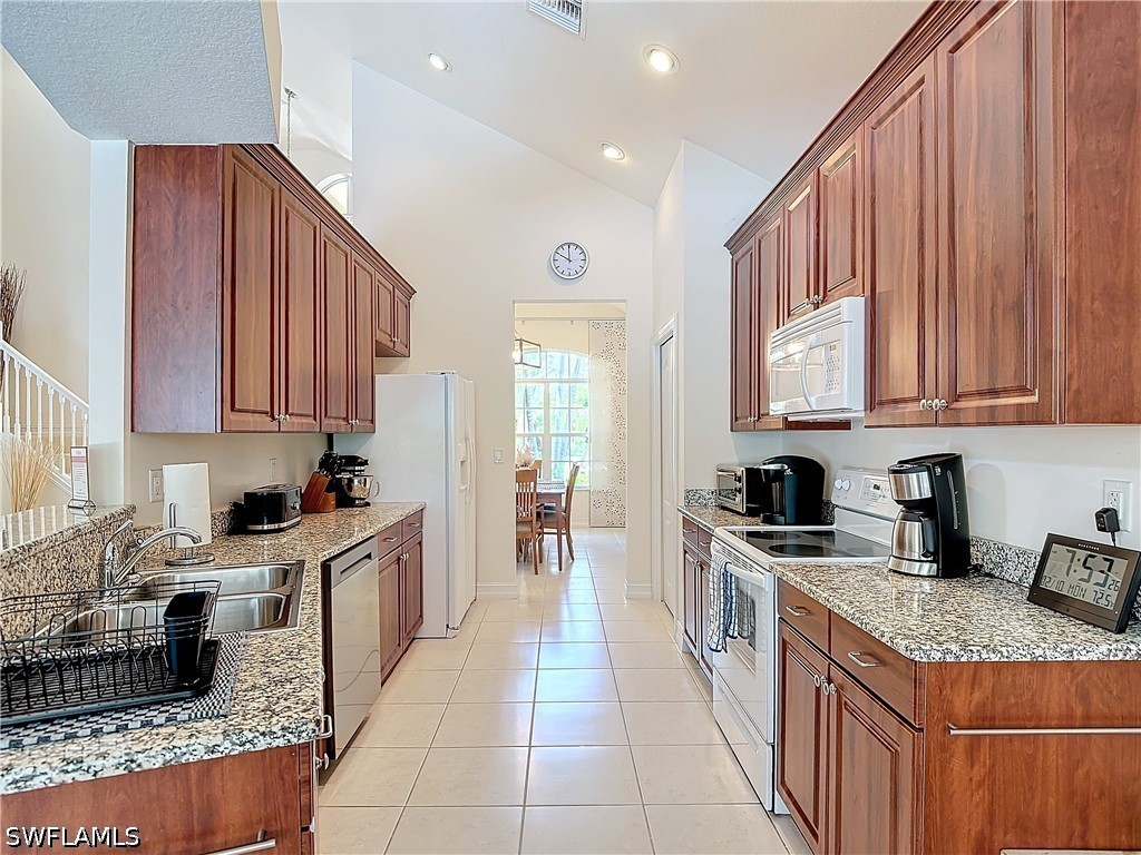 3 Bed Pool Home for Sale in Bonita Springs, FL, $4,800 — photo 5