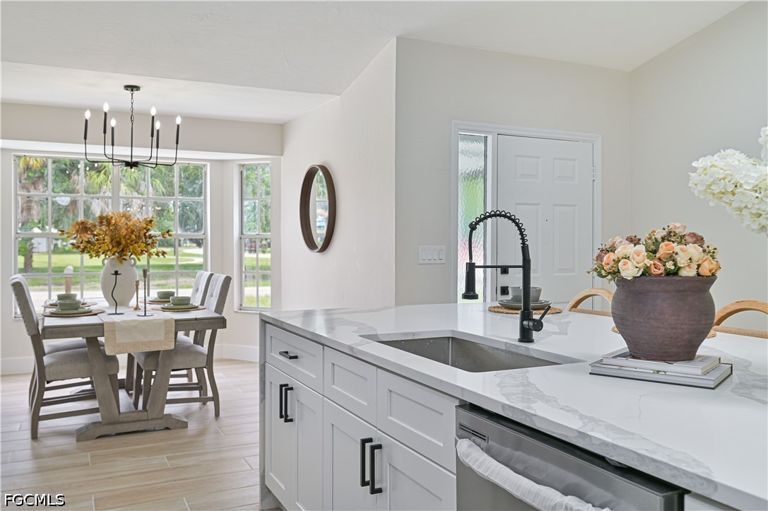 3 Bed SingleFamilyResidence for Sale in San Carlos Park, FL — photo 5