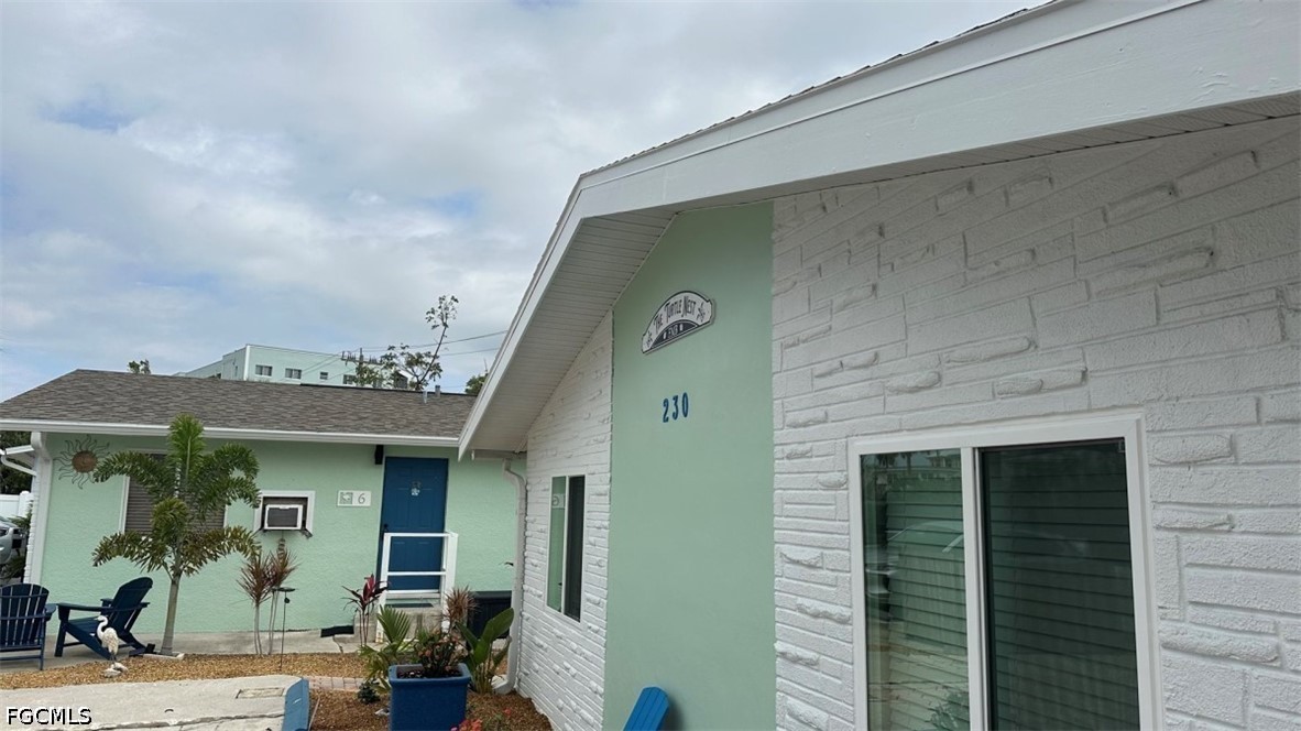 4 Bed Quadruplex for Sale in El Sol, FL, $1,250,000 — photo 5