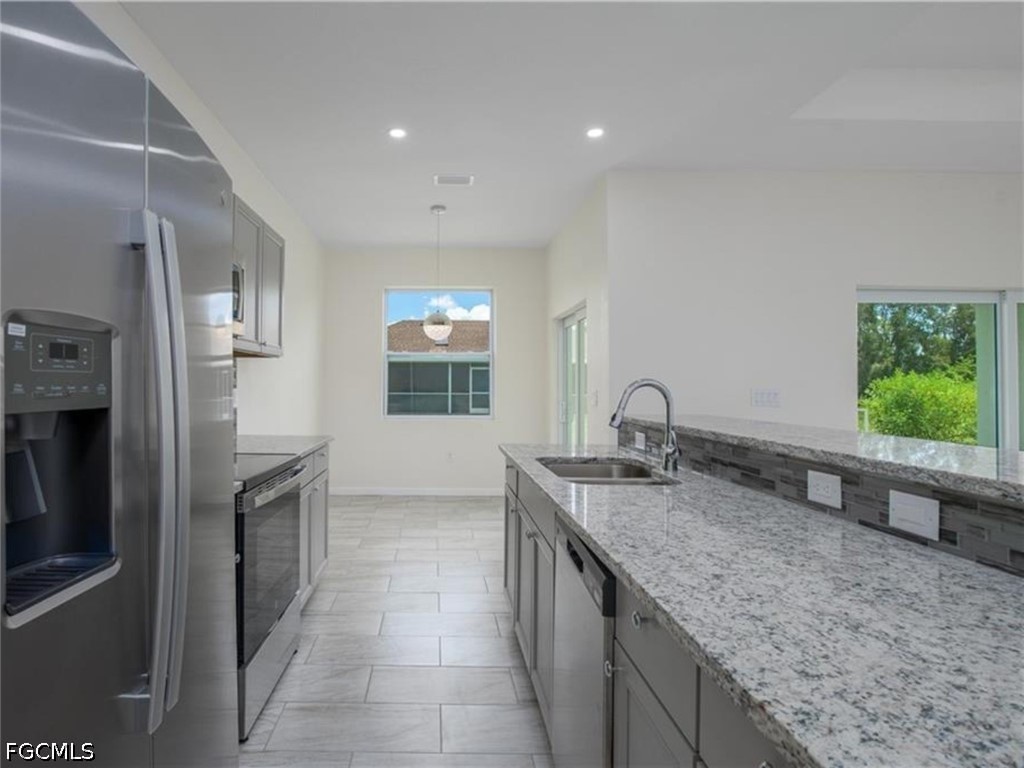 4 Bed SingleFamilyResidence for Sale in Lehigh Acres, FL — photo 5