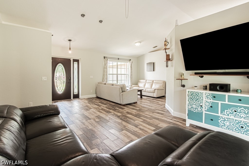 3 Bed SingleFamilyResidence for Sale in Naples, FL, $475,000 — photo 5