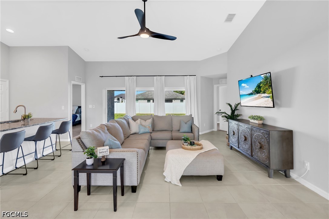 4 Bed SingleFamilyResidence for Sale in Cape Coral, FL — photo 5