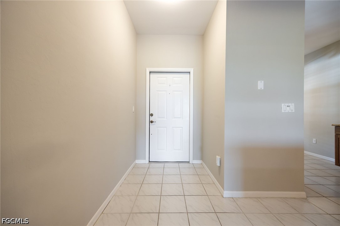 2 Bed Condominium for Sale in Fort Myers, FL, $235,900 — photo 5