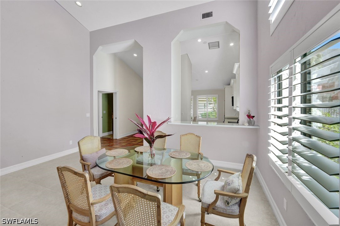 2 Bed Attached for Sale in Bears Paw Villas, FL, $10,000 — photo 5