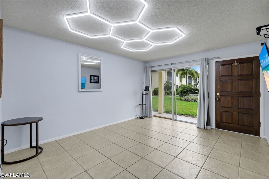 1 Bed Condominium for Sale in Fort Myers, FL, $95,000 — photo 5
