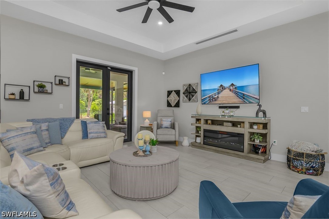 4 Bed SingleFamilyResidence for Sale in Naples, FL, $879,000 — photo 5