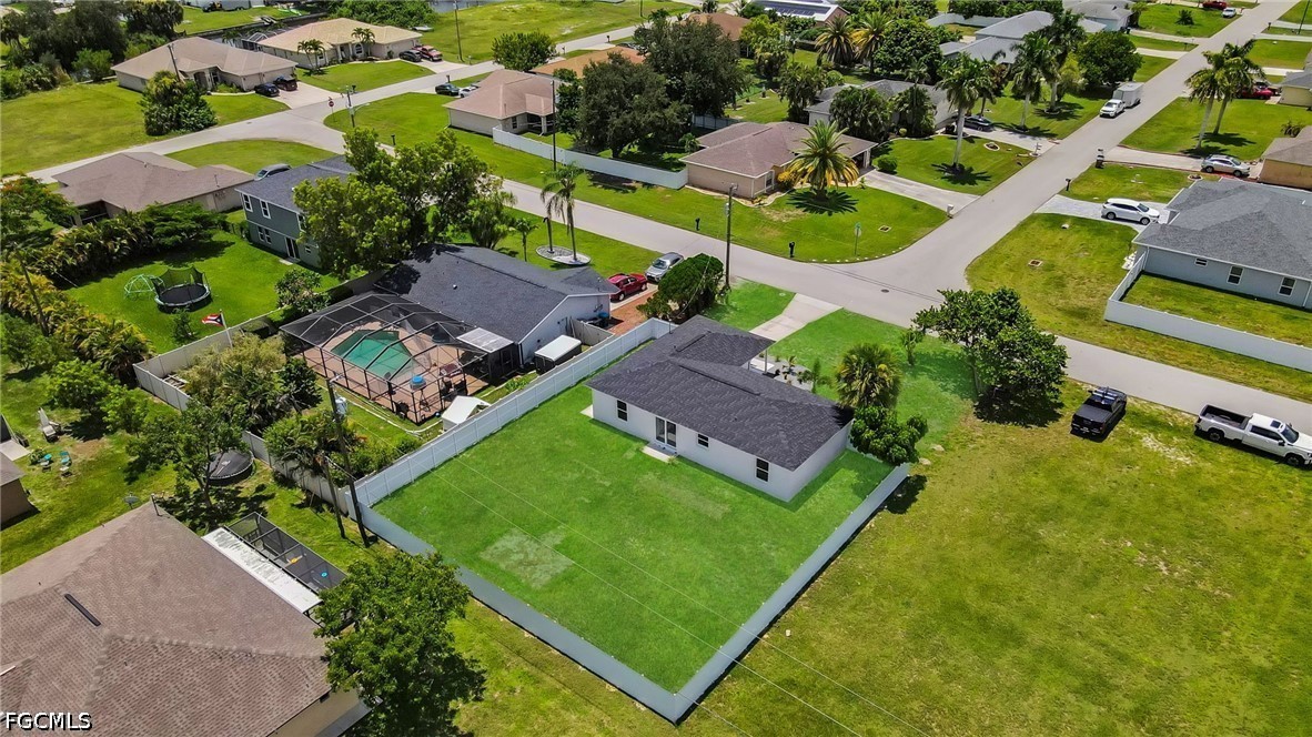 3 Bed SingleFamilyResidence for Sale in Cape Coral, FL — photo 5