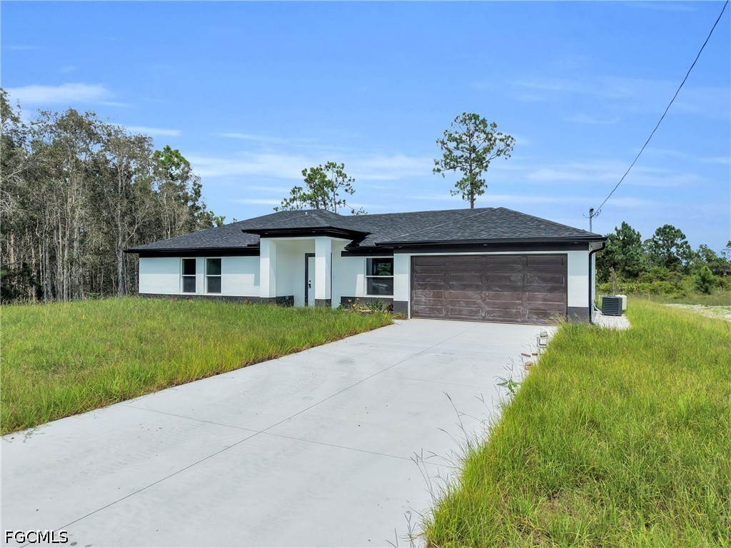 3 Bed SingleFamilyResidence for Sale in Lehigh Acres, FL — photo 5
