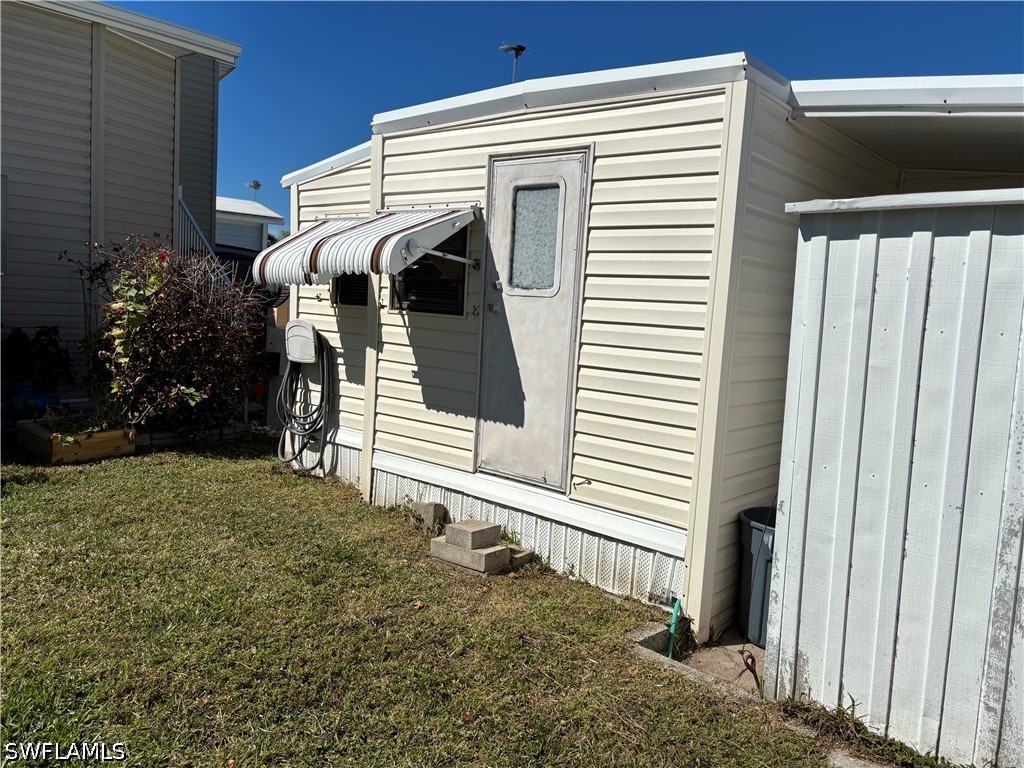 1 Bed ManufacturedHome for Sale in Naples, FL, $72,000 — photo 5