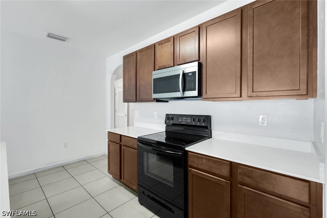 4 Bed SingleFamilyResidence for Sale in San Carlos Park, FL — photo 5