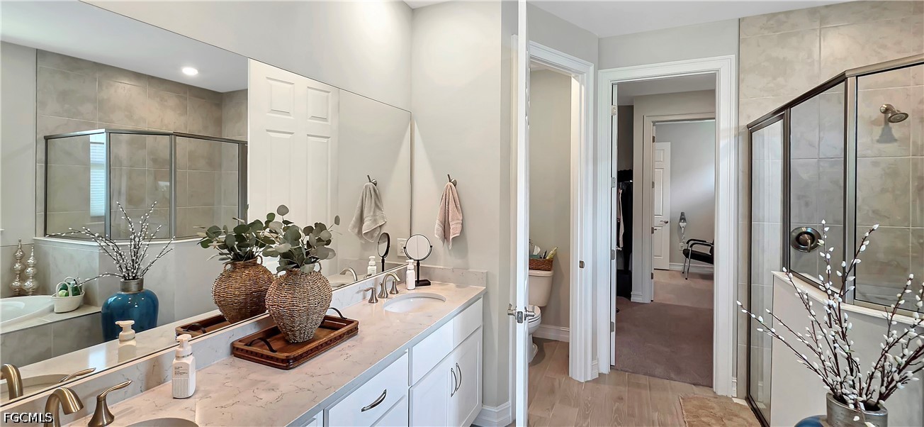 3 Bed SingleFamilyResidence for Sale in Coral Bay, FL — photo 5