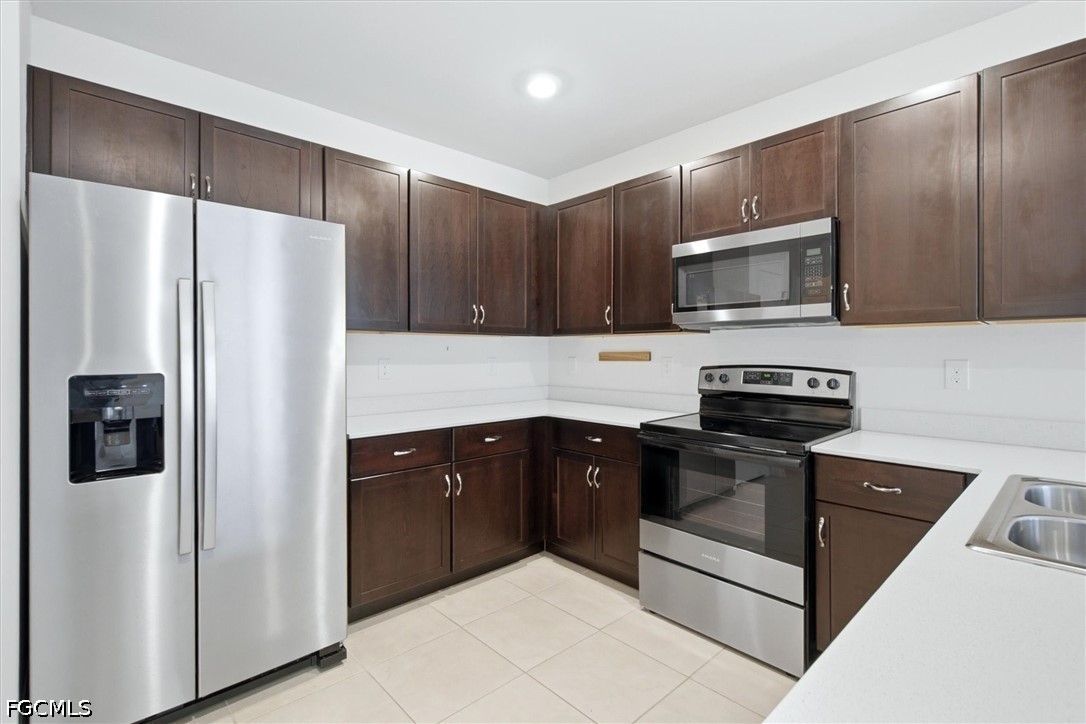 2 Bed Attached for Sale in Magnolia Landing, FL, $295,000 — photo 5