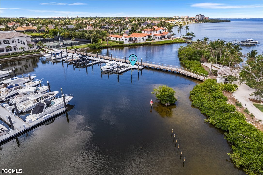 Waterfront Home for Sale in Fort Myers, photo 5