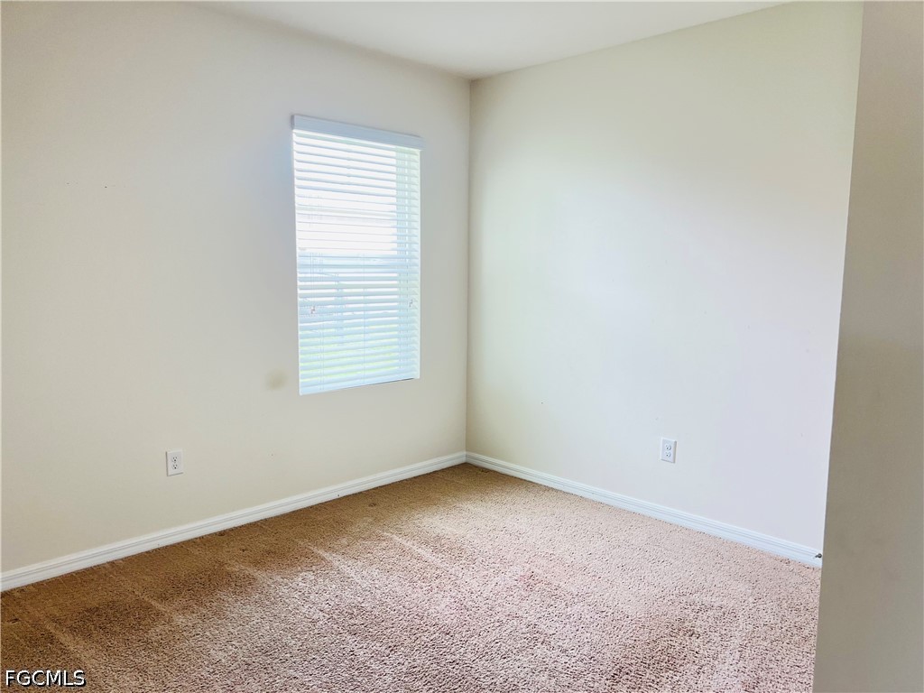4 Bed SingleFamilyResidence for Sale in Cape Coral, FL — photo 5