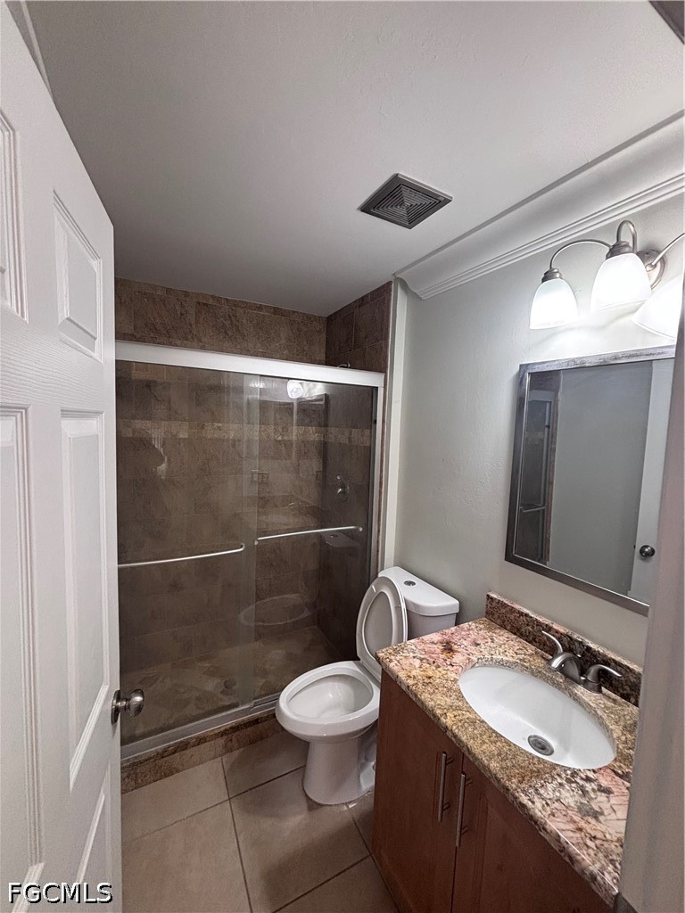 3 Bed SingleFamilyResidence for Sale in Cape Coral, FL — photo 5