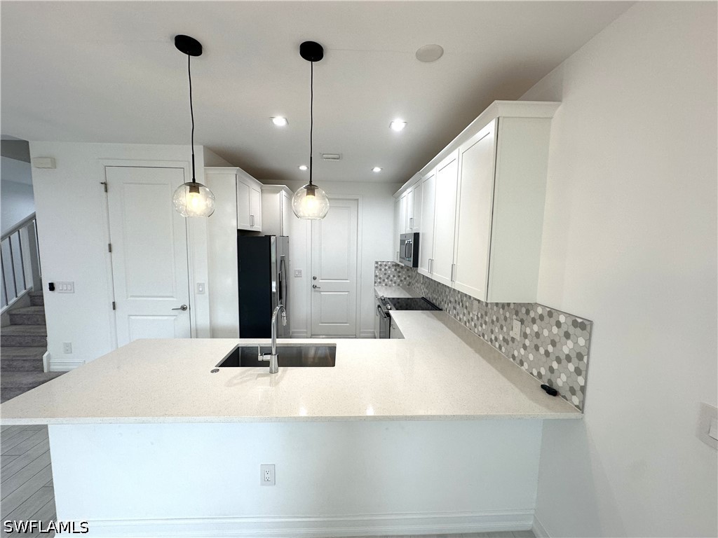 3 Bed Townhouse for Sale in Vanderbilt Reserve, FL, $2,875 — photo 5