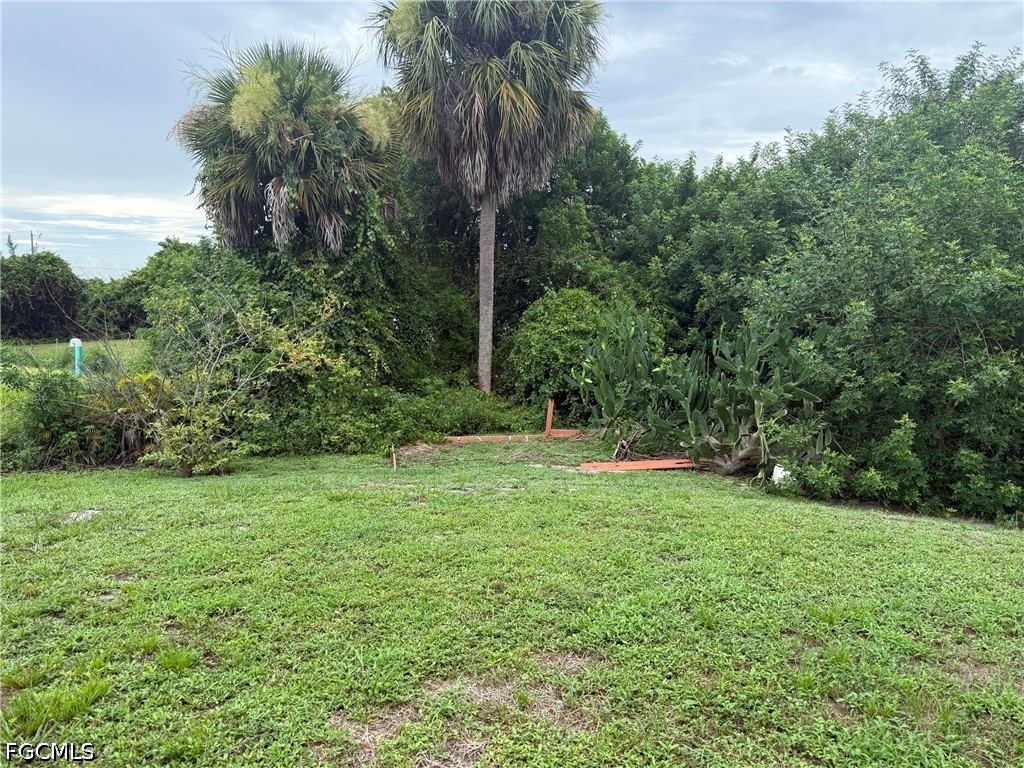 3 Bed SingleFamilyResidence for Sale in Lehigh Acres, photo 5