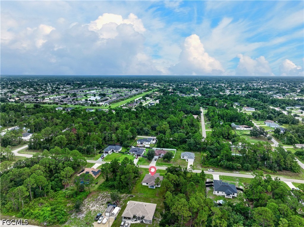 3 Bed SingleFamilyResidence for Sale in Lehigh Acres, photo 5