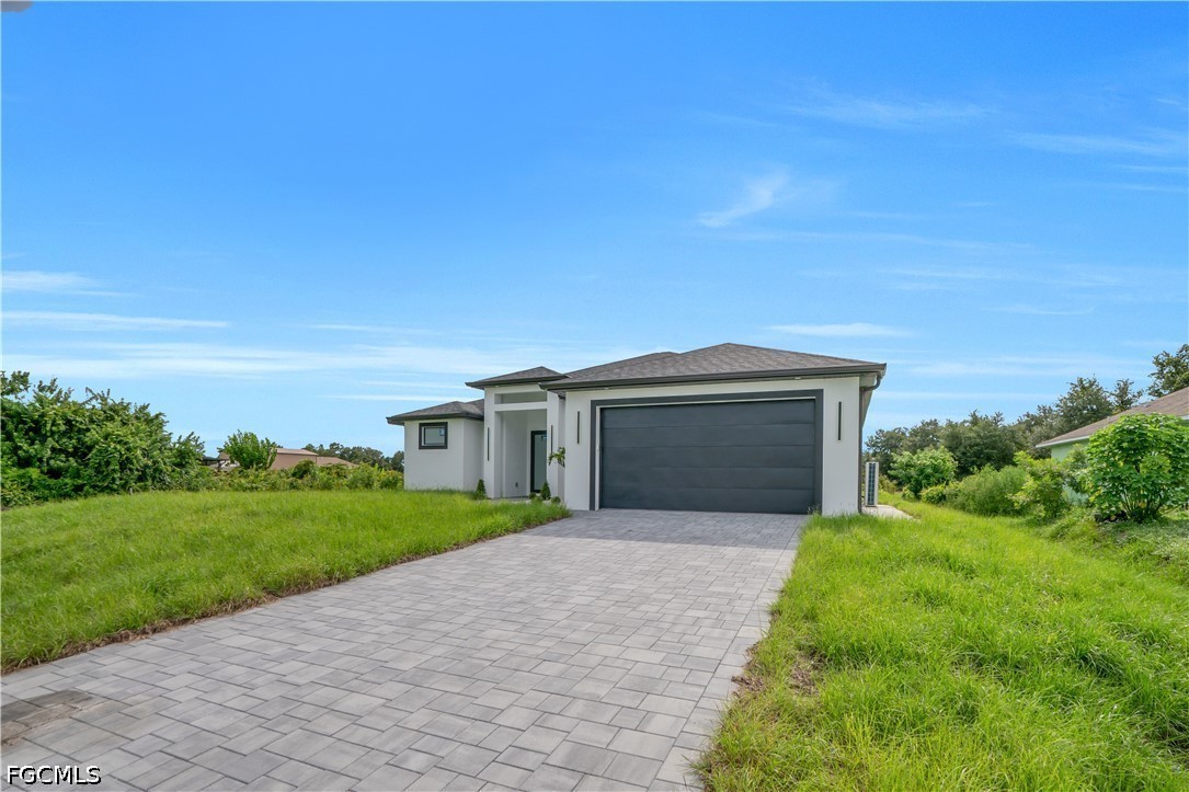 3 Bed SingleFamilyResidence for Sale in Lehigh Acres, FL — photo 5