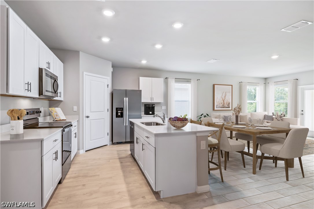 5 Bed SingleFamilyResidence for Sale in Hemingway Pointe, FL — photo 5