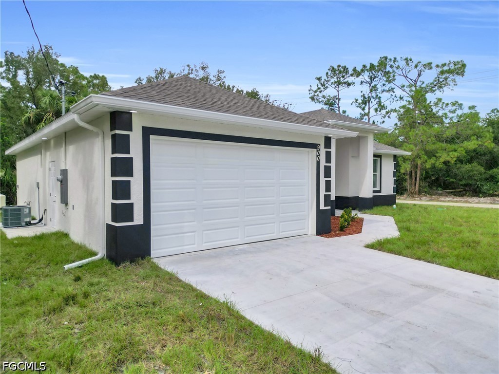 3 Bed SingleFamilyResidence for Sale in Lehigh Acres, FL — photo 5