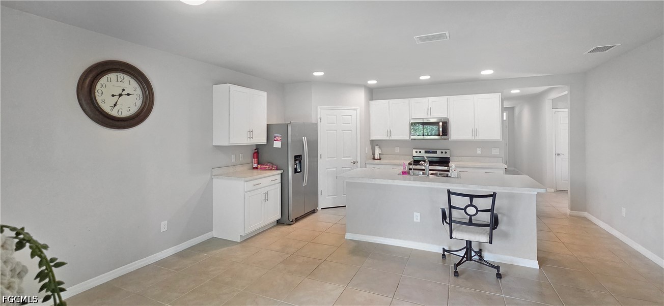 4 Bed SingleFamilyResidence for Sale in Lehigh Acres, photo 5