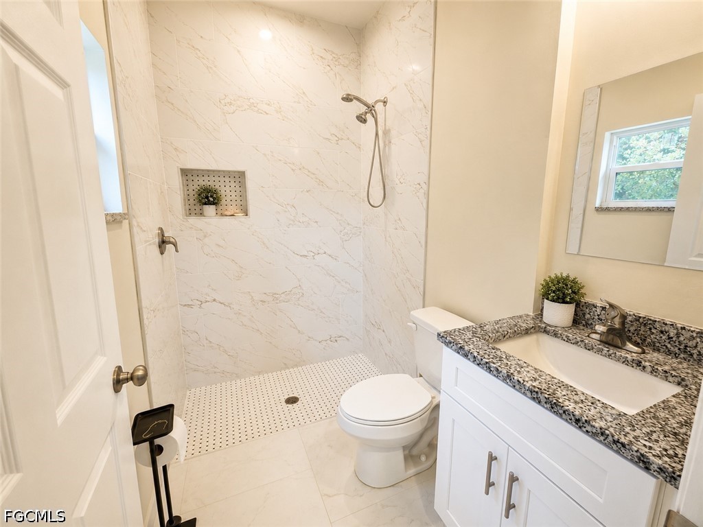 3 Bed SingleFamilyResidence for Sale in Lehigh Acres, FL — photo 5