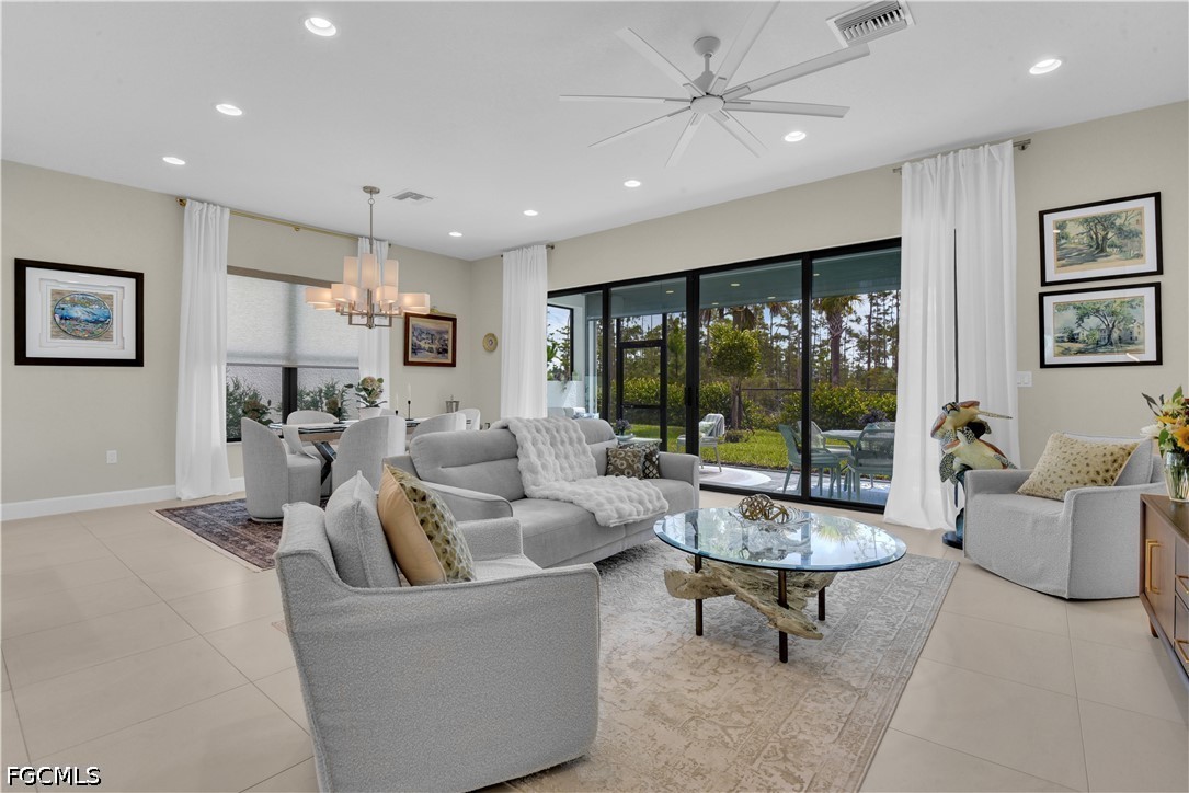3 Bed SingleFamilyResidence for Sale in Estero, photo 5