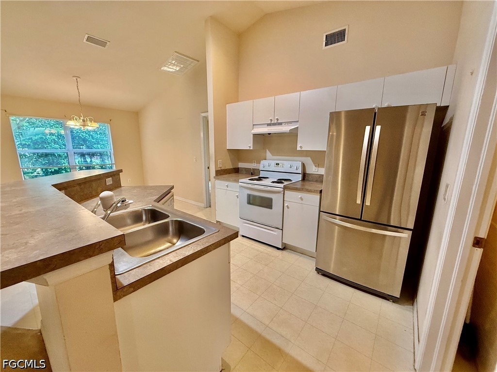 3 Bed SingleFamilyResidence for Sale in Lehigh Acres, FL — photo 5