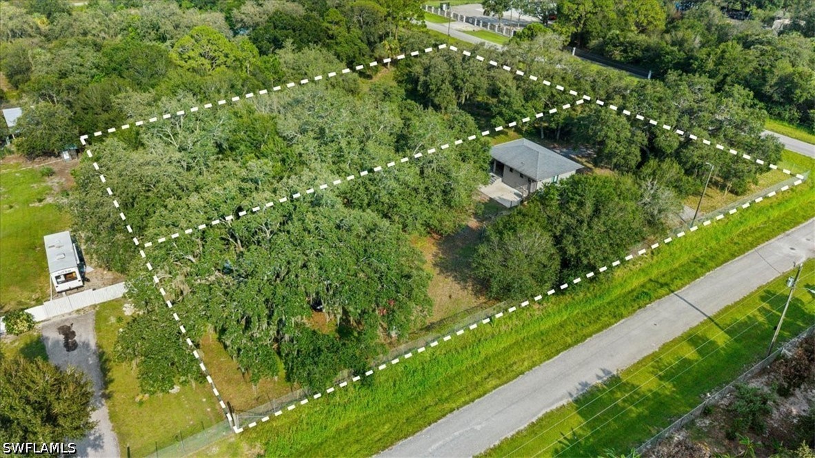2 Bed SingleFamilyResidence for Sale in Clewiston, FL — photo 5