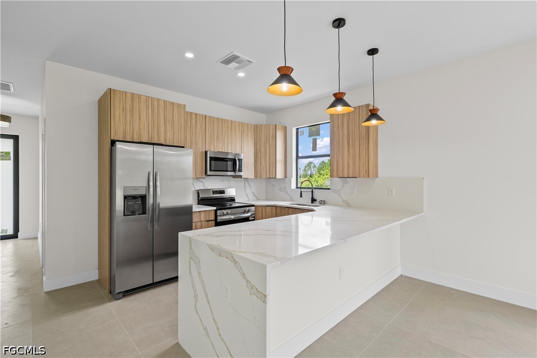 3 Bed SingleFamilyResidence for Sale in Lehigh Acres, FL — photo 5