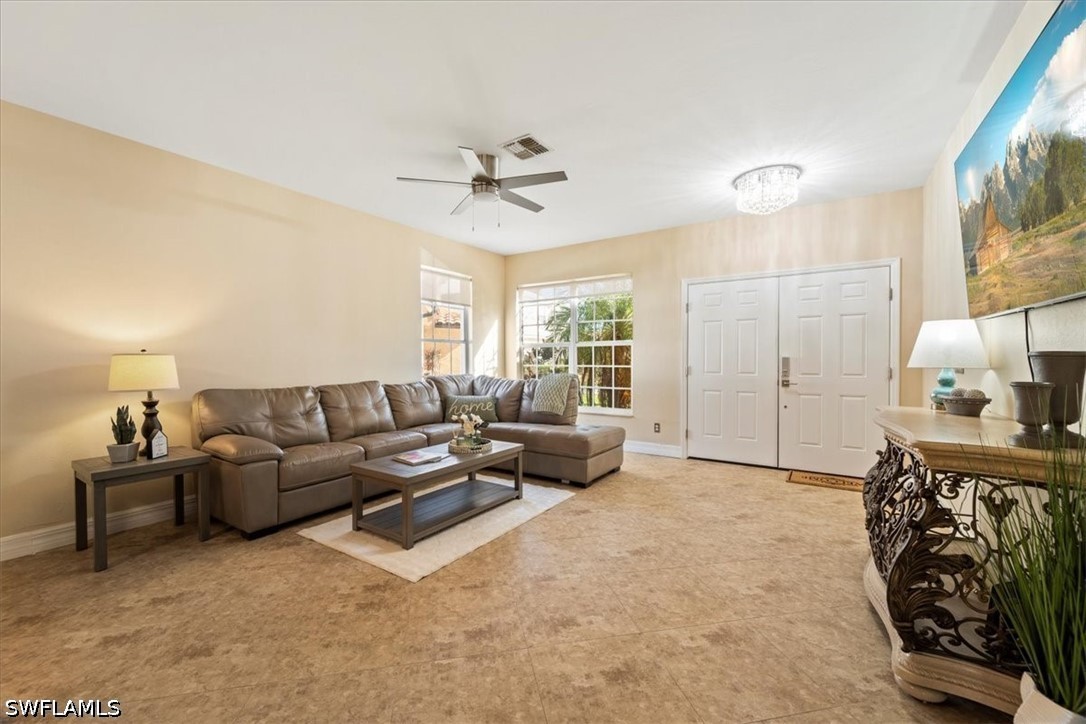 4 Bed SingleFamilyResidence for Sale in Eagle Pointe, FL — photo 5