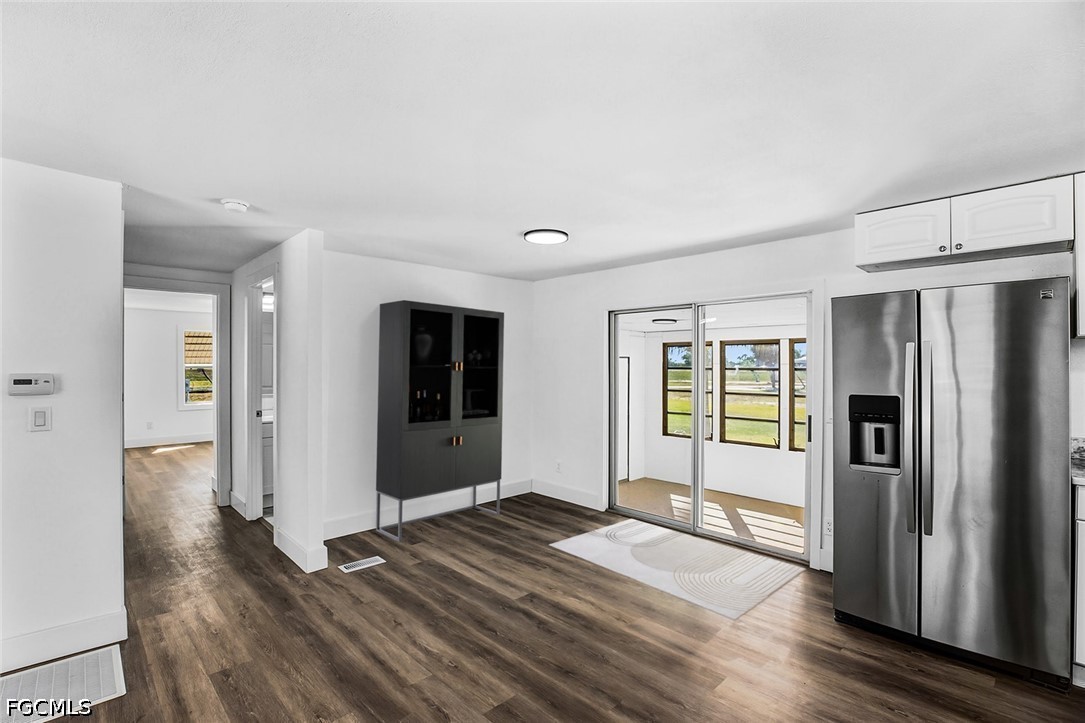 2 Bed ManufacturedHome for Sale in Fort Myers, FL, $160,000 — photo 5